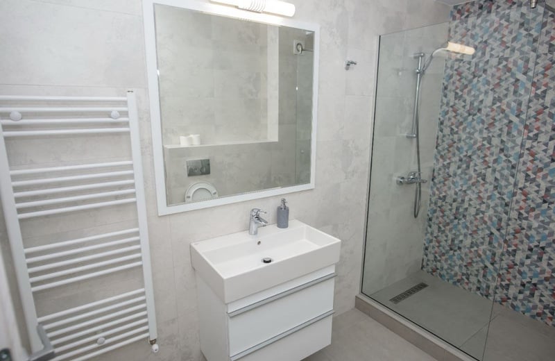 Rent of a comfortable 2-room apartment, 58 m², Faleza Nord, Constanța, Romania